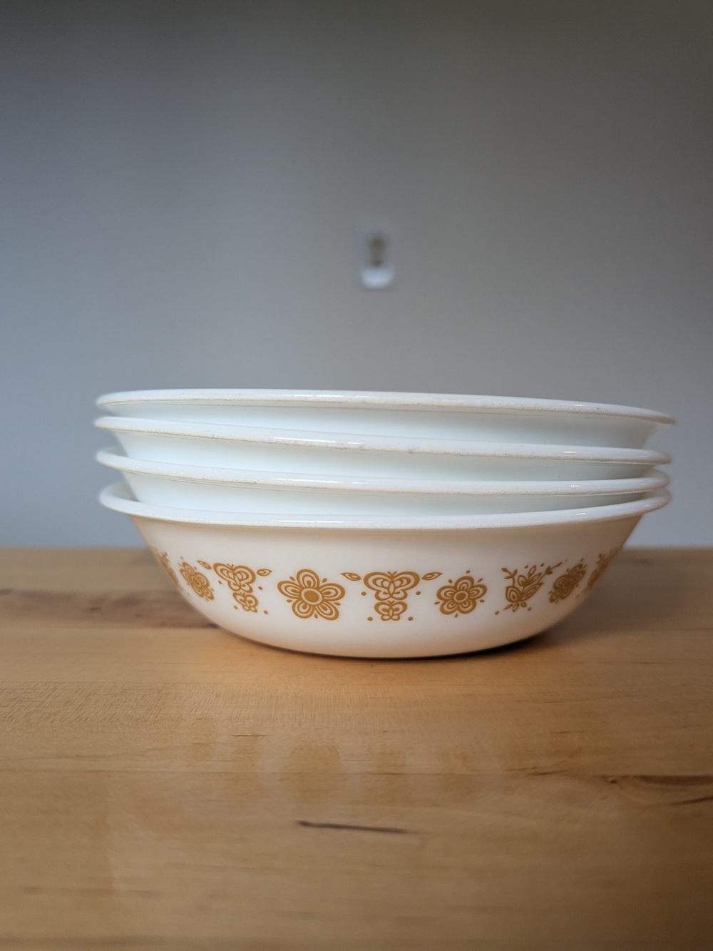 Pyrex Vintage White Gold Butterfly Floral Cereal Bowls - Set of 4